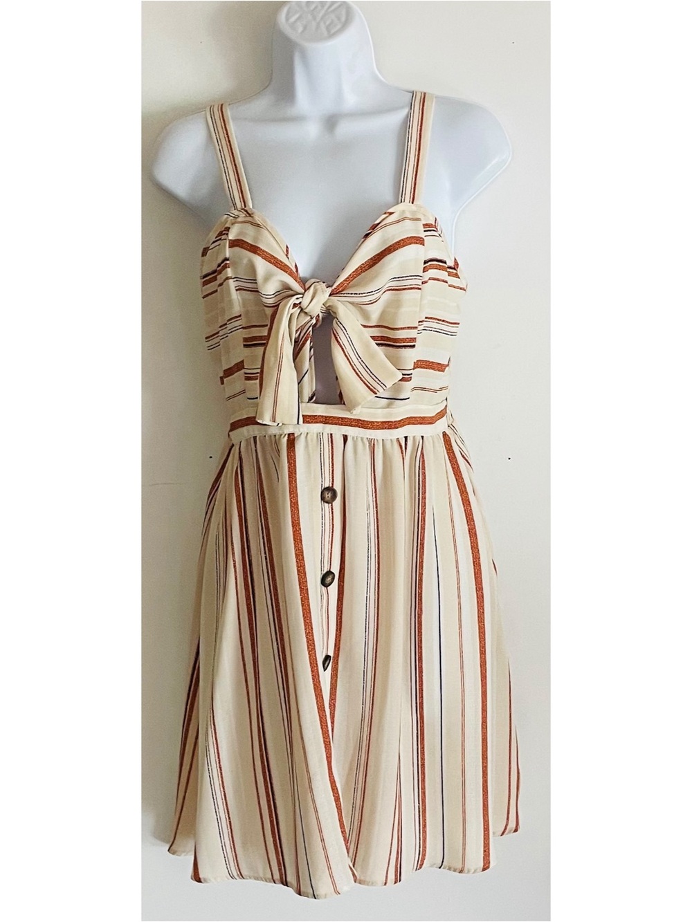 daisy may tie in the front botton down summer dress